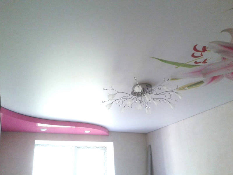Натяжные потолки tavane.casa